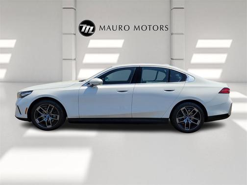 2025 BMW i5 xDrive40