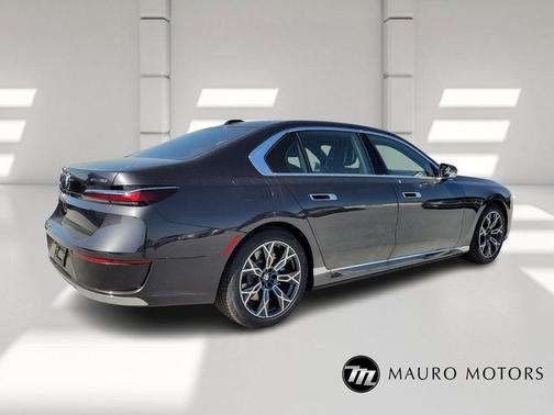 2025 BMW i7 eDrive50