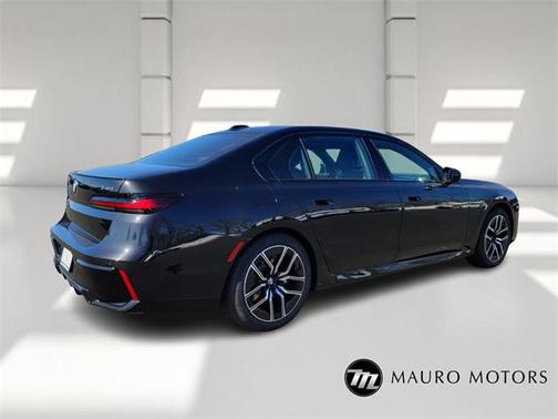 2025 BMW 740 i xDrive