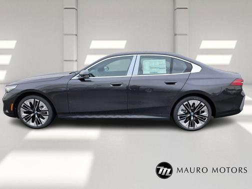 Gray 2026 BMW 530 i xDrive