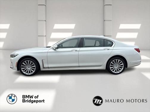 2022 BMW 740 i xDrive