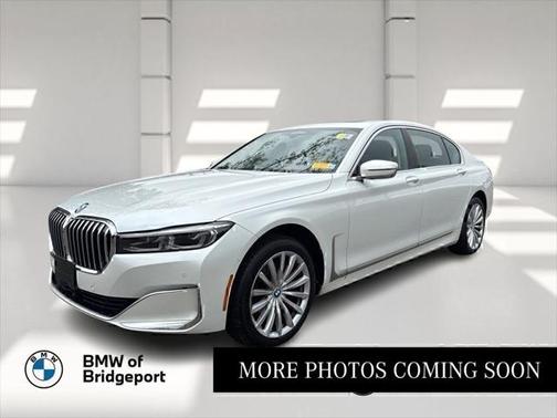 2022 BMW 740 i xDrive