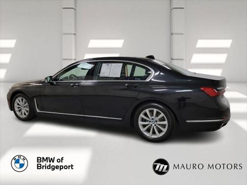 2022 BMW 740 i xDrive