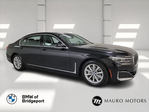 2022 BMW 740 i xDrive