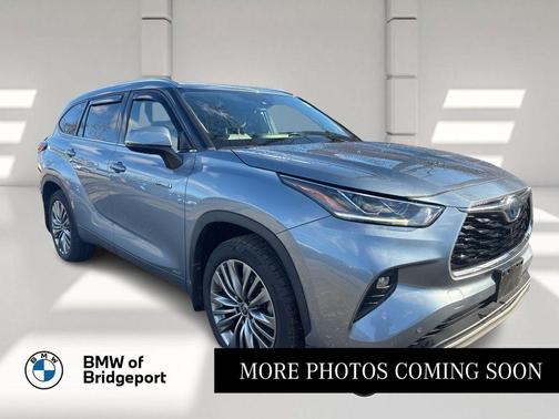 2021 Toyota Highlander Hybrid Platinum