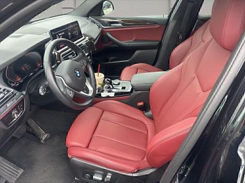 2023 BMW X4 xDrive30i