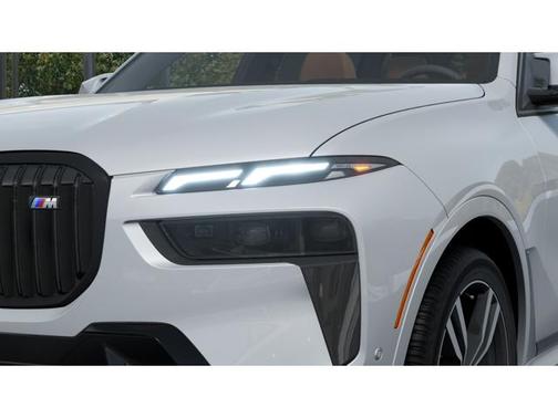 2025 BMW X7 M60i