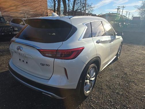 2019 INFINITI QX50 ESSENTIAL