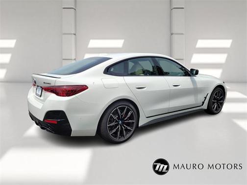 2025 BMW M440 i xDrive