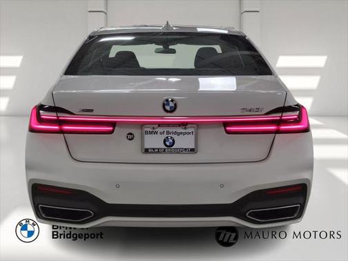 2020 BMW 740 xDrive
