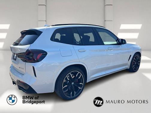 2024 BMW X3 M40i