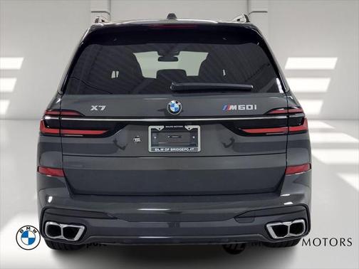 2025 BMW X7 M60i
