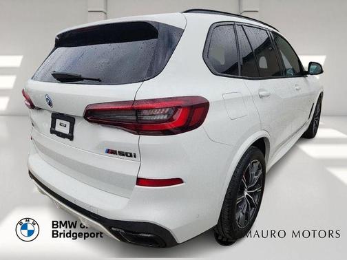 2023 BMW X5 M50i