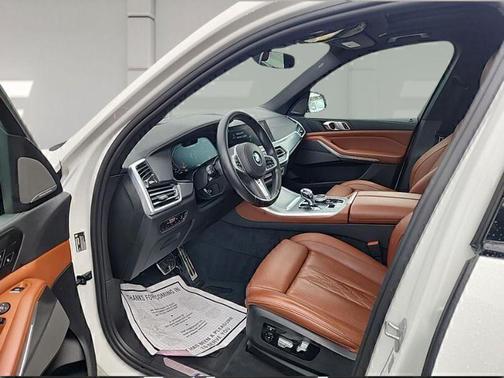 2023 BMW X5 M50i