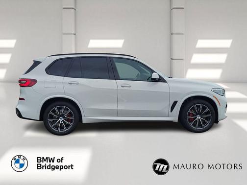 2023 BMW X5 M50i