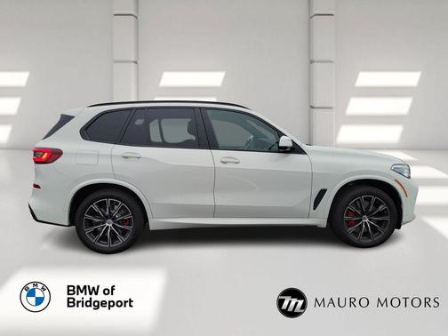 2023 BMW X5 M50i