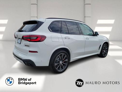 2023 BMW X5 M50i