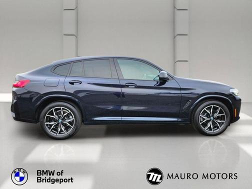 Black 2023 BMW X4 xDrive30i