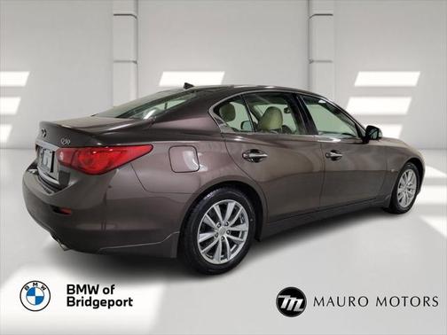 2015 INFINITI Q50 Premium