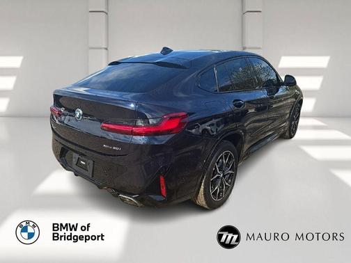 2023 BMW X4 xDrive30i