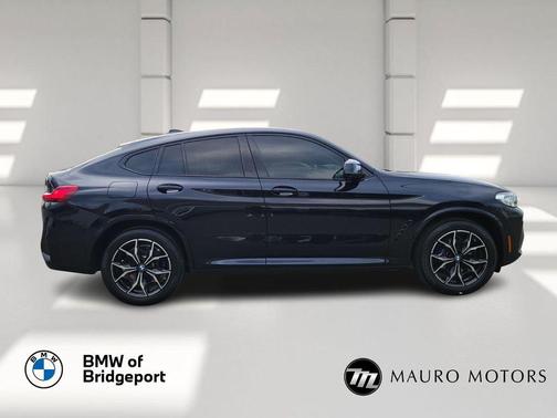 2023 BMW X4 xDrive30i