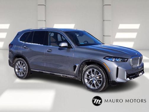 Gray 2026 BMW X5 xDrive40i