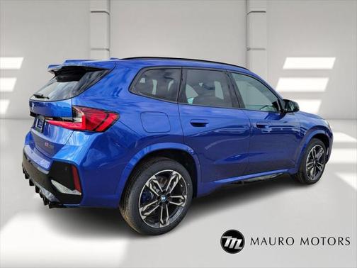 2025 BMW X1 M35i