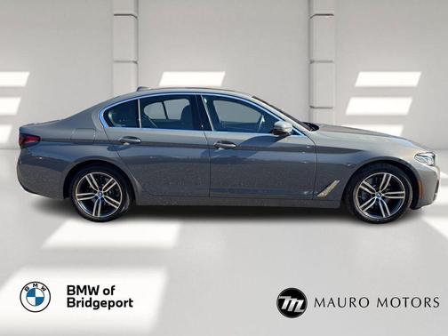 2022 BMW 530 i xDrive