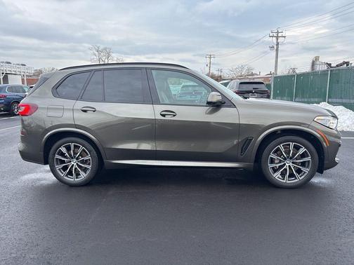2023 BMW X5 