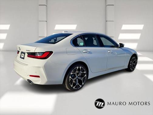 2025 BMW 330 i xDrive