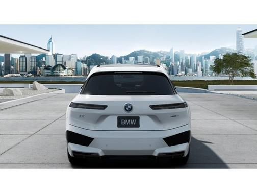 2025 BMW iX xDrive50