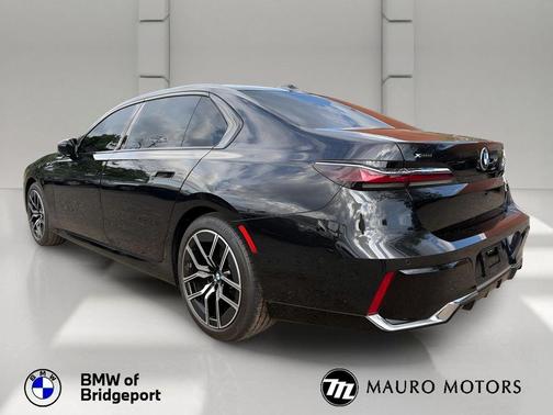 Black 2025 BMW 740 i xDrive