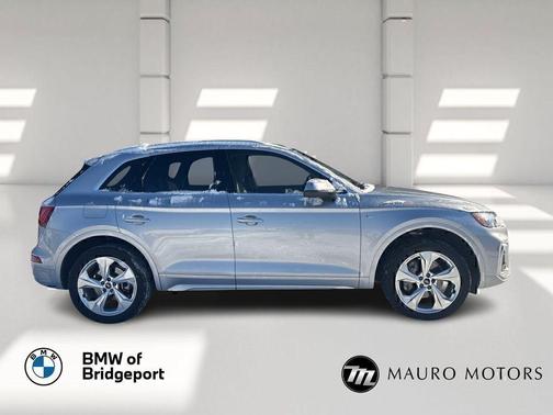 2022 Audi Q5 45 S line Premium Plus