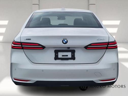 2026 BMW 530 i xDrive