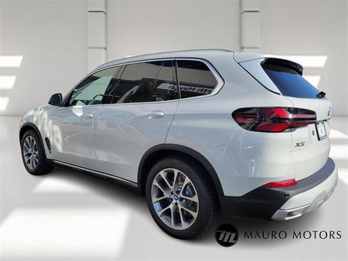 2025 BMW X5 PHEV xDrive50e