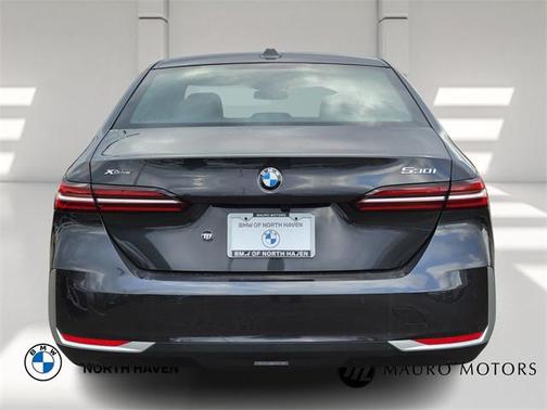 2025 BMW 530 i xDrive