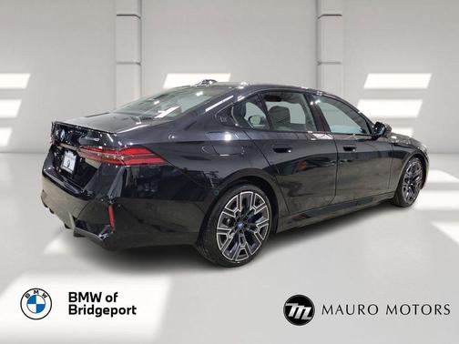 2025 BMW i5 xDrive40