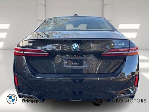2025 BMW i5 xDrive40
