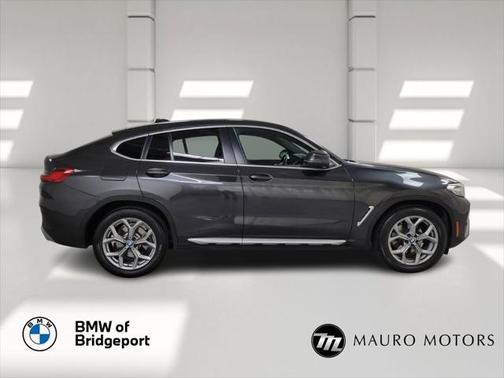 2024 BMW X4 xDrive30i