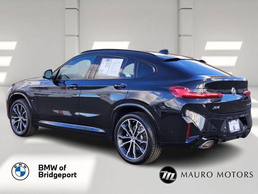 2023 BMW X4 xDrive30i