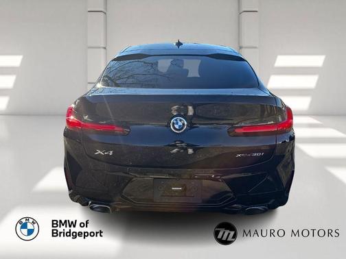 2023 BMW X4 xDrive30i