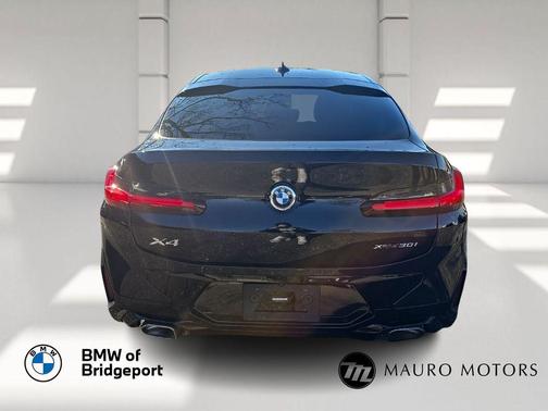 2023 BMW X4 xDrive30i