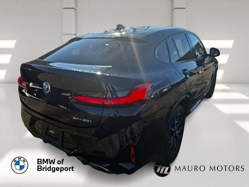 2023 BMW X4 xDrive30i