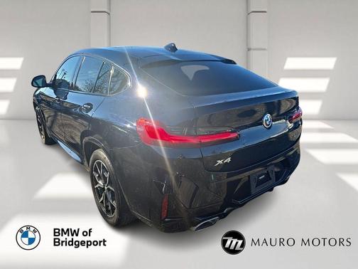 2023 BMW X4 xDrive30i