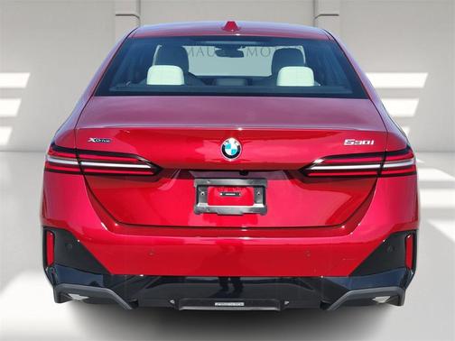 2024 BMW 530 i xDrive