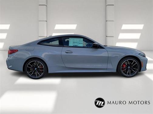 2025 BMW M440 i xDrive