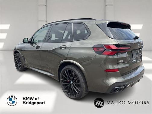 2024 BMW X5 M60i