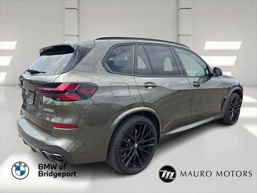 2024 BMW X5 M60i