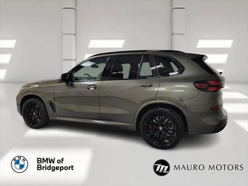 2024 BMW X5 M60i