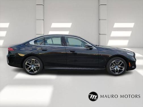 2025 BMW i5 xDrive40